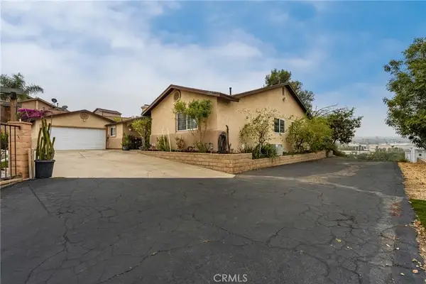 7233 Bel Air St, Corona, CA 92881