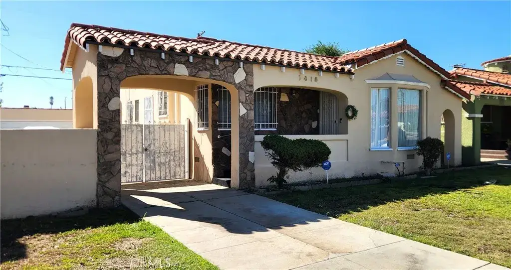 1418 W 93rd, Los Angeles, CA 90047 - #1