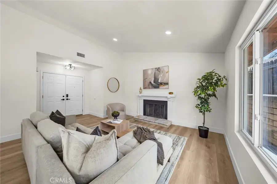 29589 Mira Loma Drive, Temecula, CA 92592 - Image #2