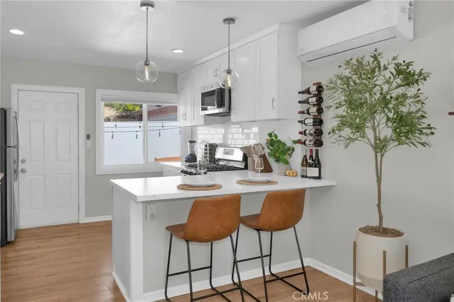 2701 E 17th Street East, Long Beach, CA 90804 - Image #2