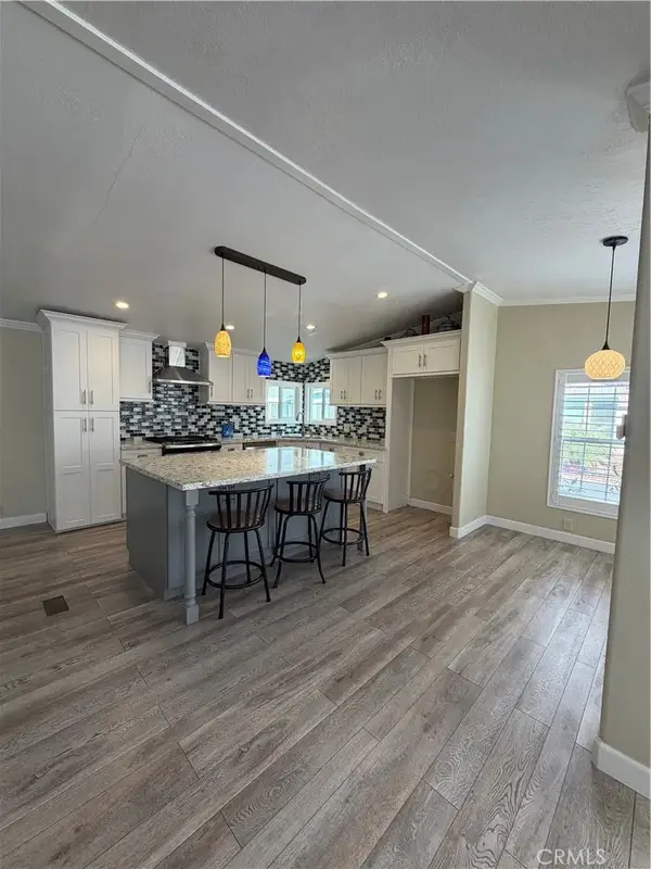 19251 Brookhurst #22, Huntington Beach, CA 92646