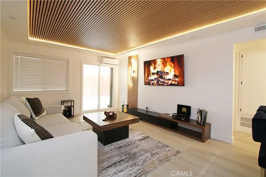 1140 Pacific Ave Unit #7, Long Beach, CA 90813 - Image #3