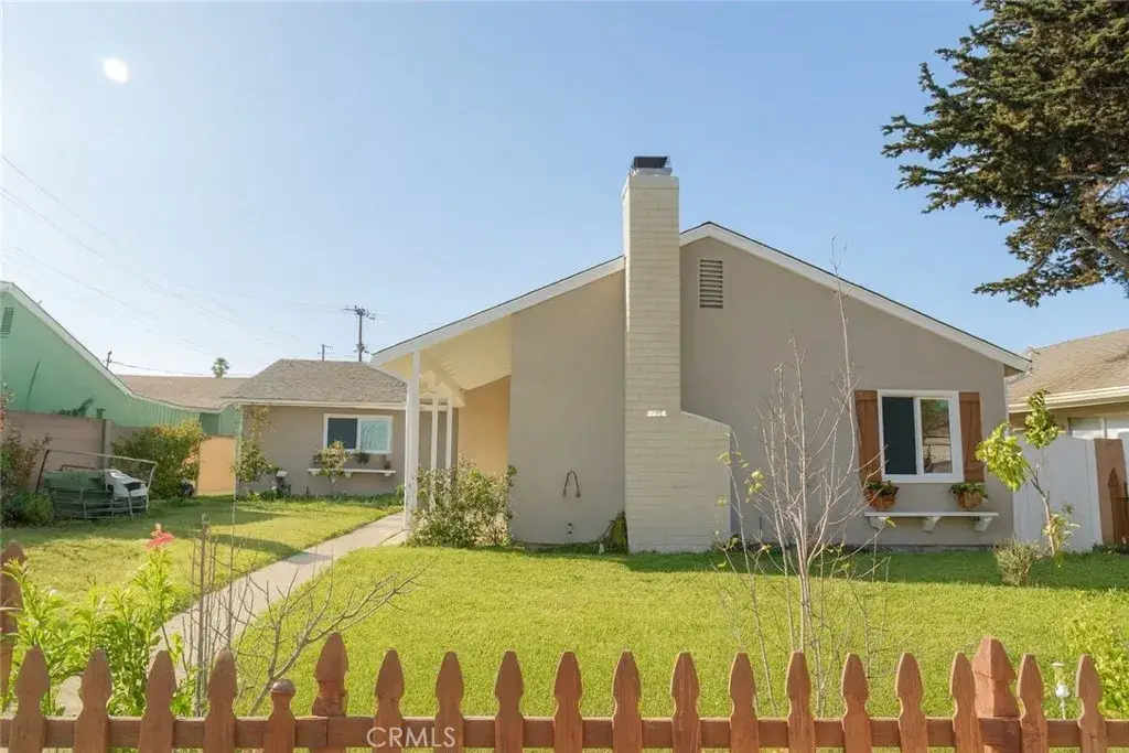 17451 Newland, Huntington Beach, CA 92647 - #1