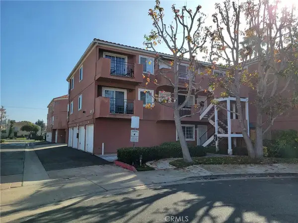 409 Utica Avenue #D36, Huntington Beach, CA 92648