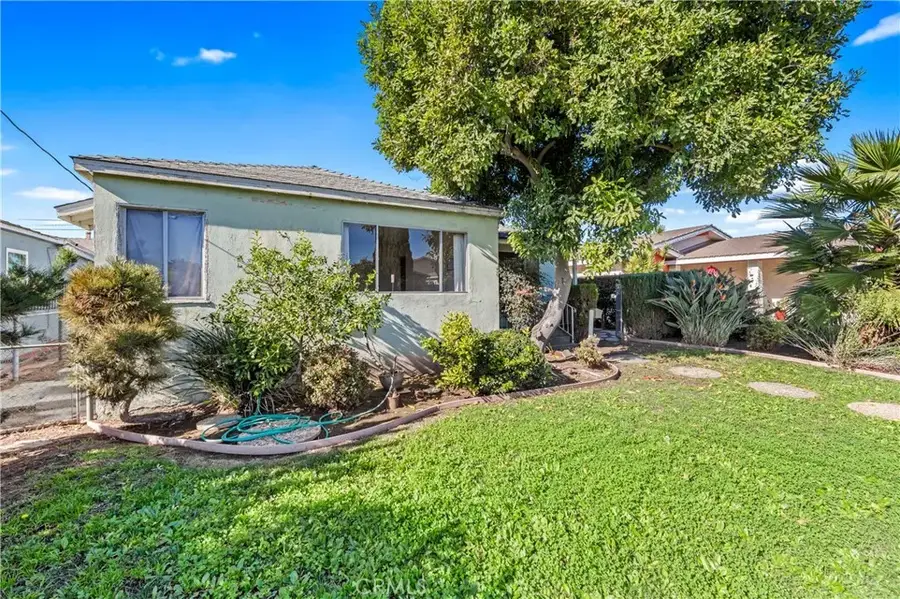12235 Menlo Avenue, Hawthorne, CA 90250 - Image #3