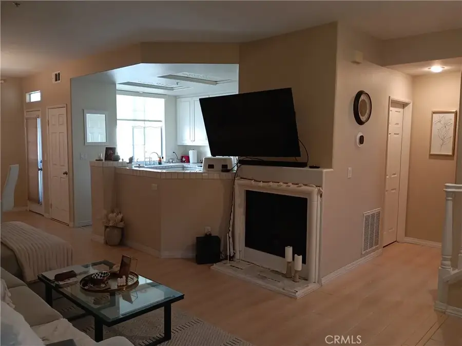 335 W Summerfield, Anaheim, CA 92802 - #2