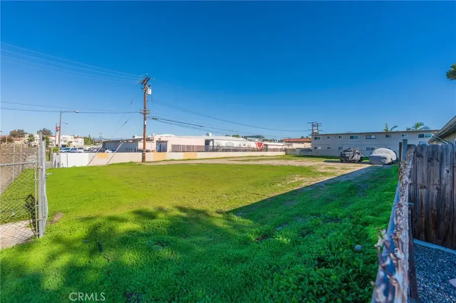 934 N Citron, Anaheim, CA 92805 - Image #2