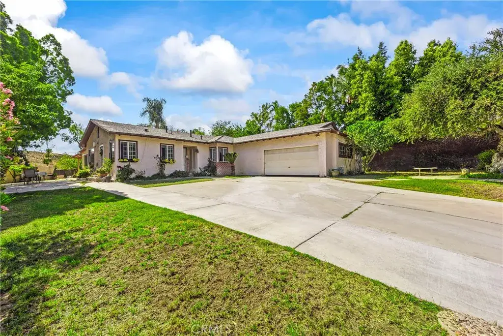 822 Corona, Corona, CA 92879 - #1