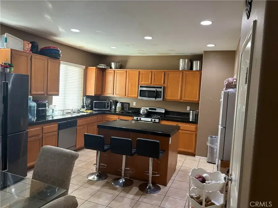 27742 Hollyoak, Menifee, CA 92585 - Image #2