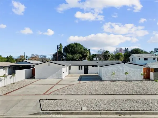 8008 Aura, Reseda, CA 91335