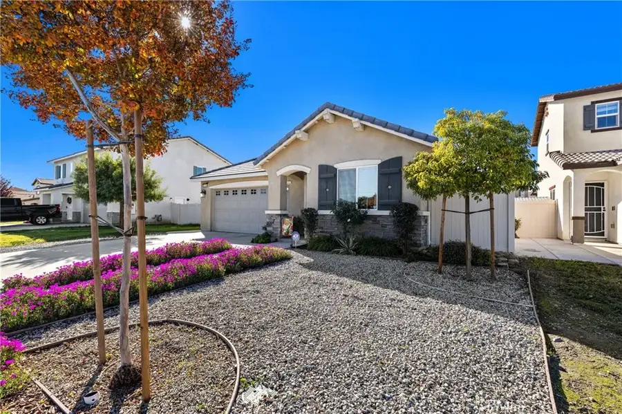 826 Avenida Del Rio, San Jacinto, CA 92582 - Image #3