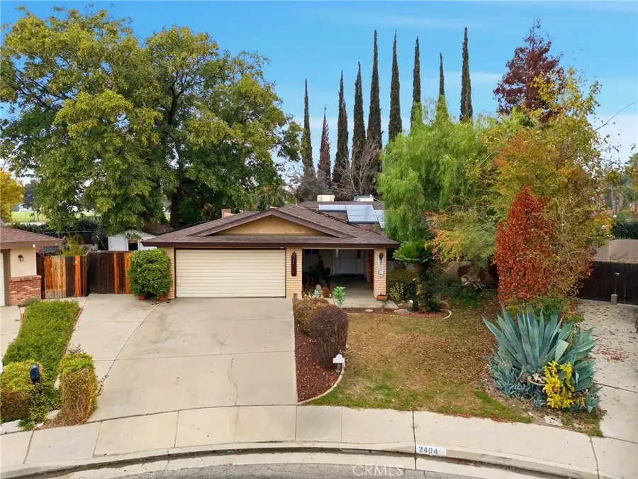 2404 Prestwick Court, Bakersfield, CA 93309 - Image #2