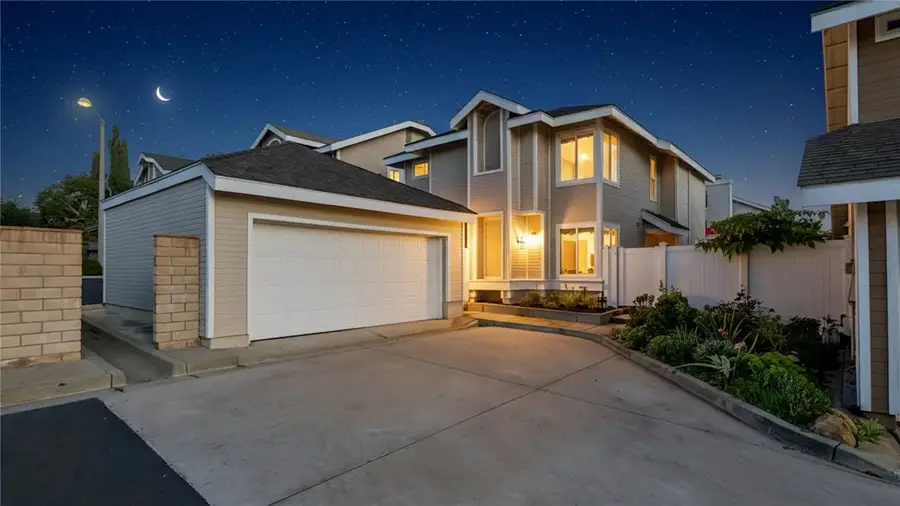 12524 Wedgwood Circle, North Tustin, CA 92780 - Image #2