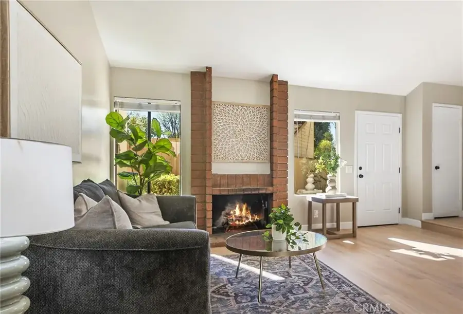 232 Dale Court, Brea, CA 92821 - Image #2