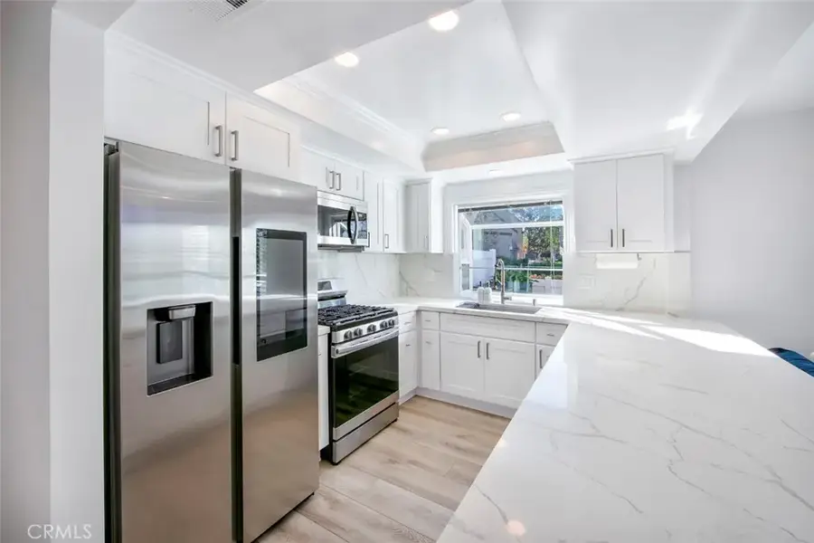 918 Hyde Court, Costa Mesa, CA 92626 - Image #3