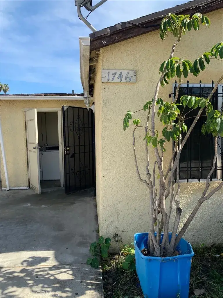 1742 W 82nd, Los Angeles, CA 90047 - Image #2