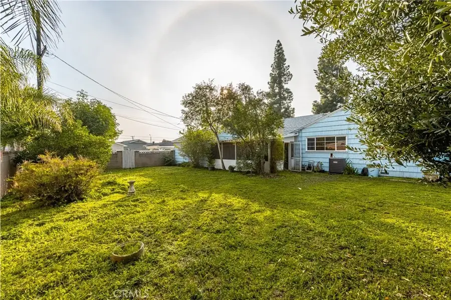 527 N Park Lane, Orange, CA 92867 - Image #3