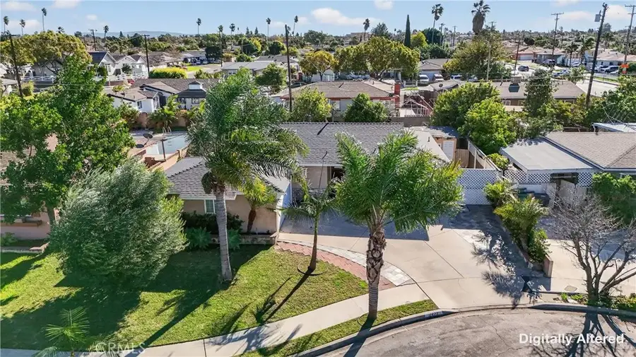 2422 Bern, Santa Ana, CA 92706 - Image #2