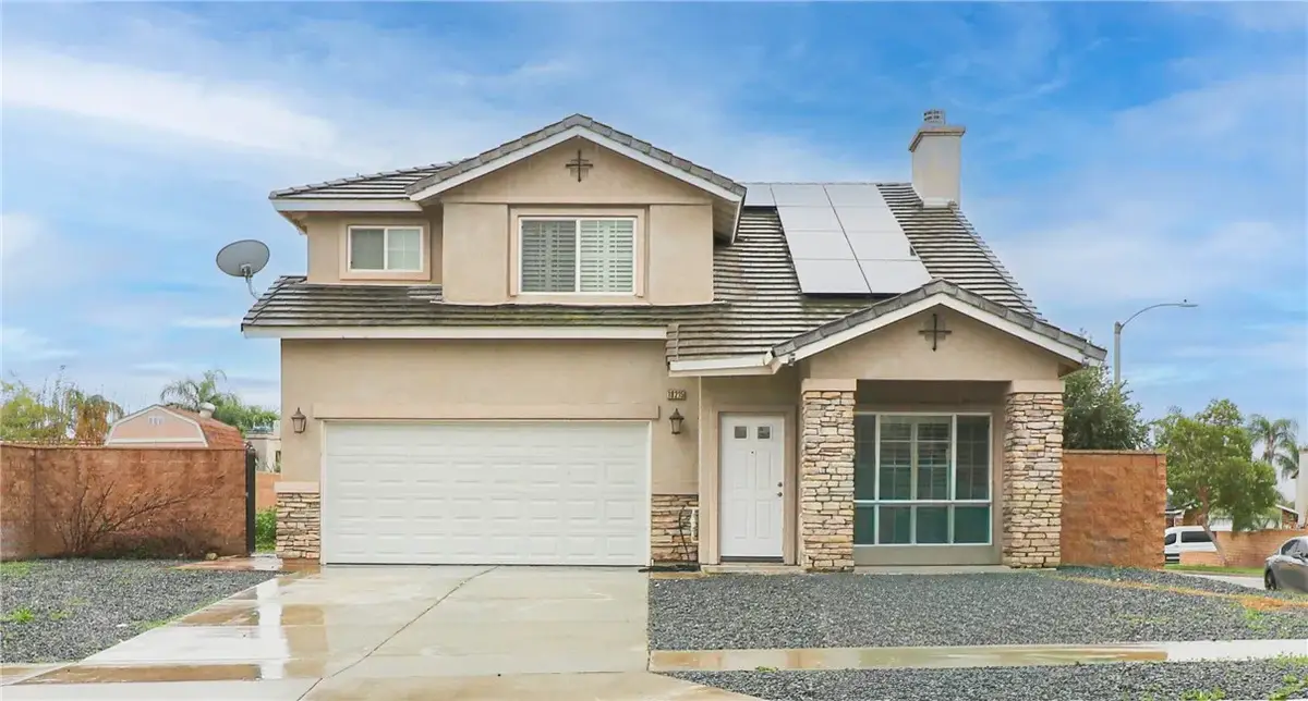 18215 Grove Place, Fontana, CA 92336 - Image #1