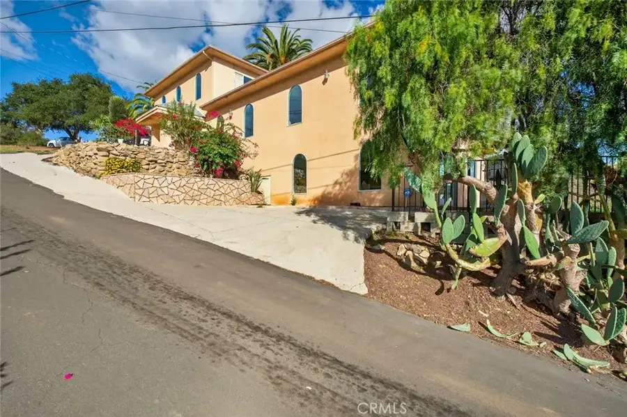 20227 Ash Lane, Escondido, CA 92029 - Image #2
