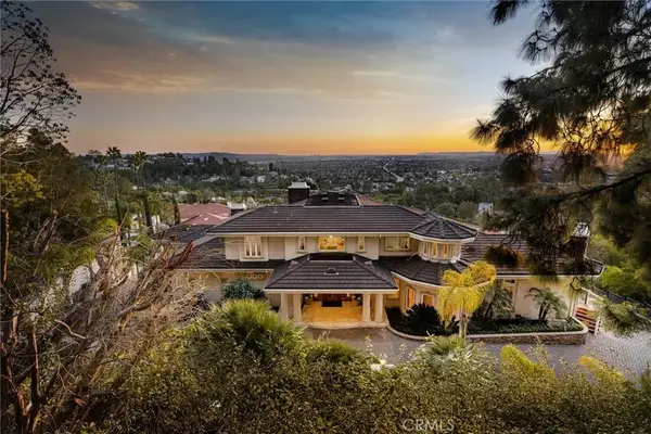 10322 Saint Charles Way, North Tustin, CA 92705