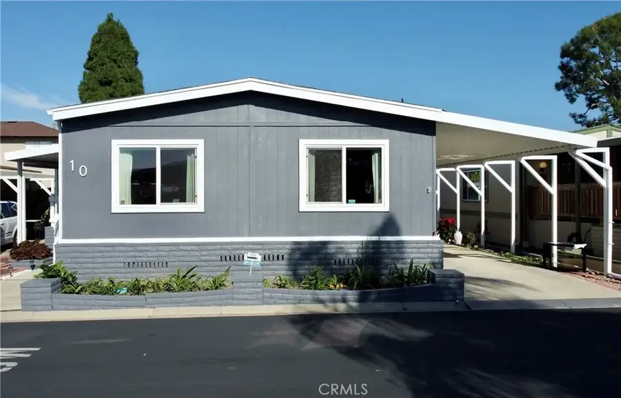 692 N Adele #10, Orange, CA 92867 - #3