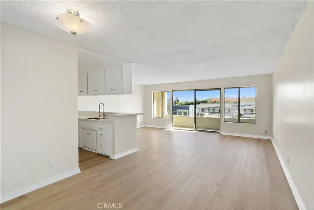 1187 E 3rd Street #215, Long Beach, CA 90802 - Image #1