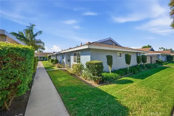 1076 Mitchell Avenue, Tustin, CA 92780