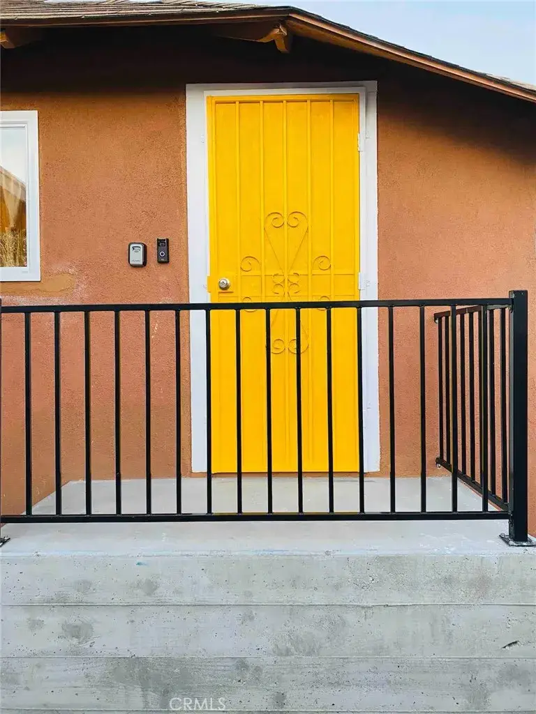 1364 E 61st, Los Angeles, CA 90001 - #2