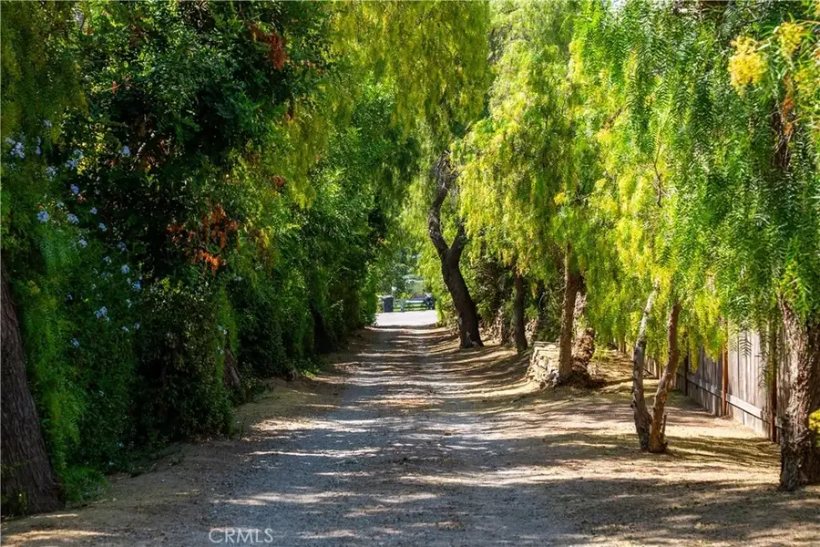 10845 N Meads, Orange, CA 92869 - Image #2