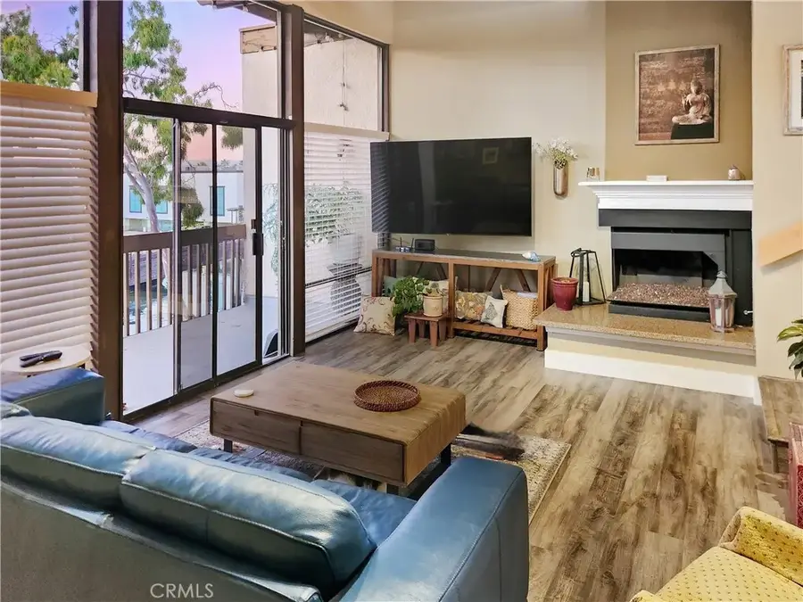 8321 Marina Pacifica North, Long Beach, CA 90803 - Image #3