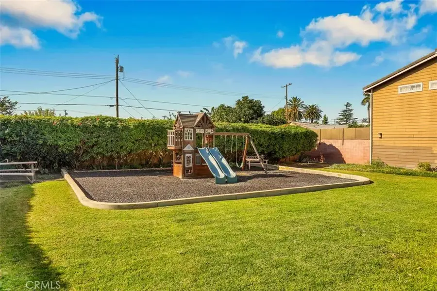 755 N East, Anaheim, CA 92805 - Image #2