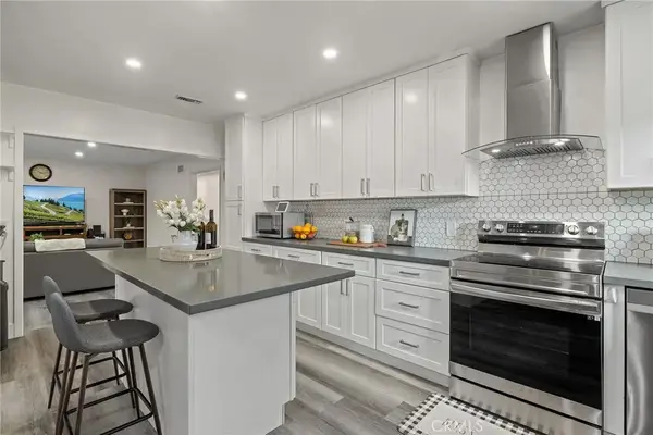 7456 Corey, Downey, CA 90242