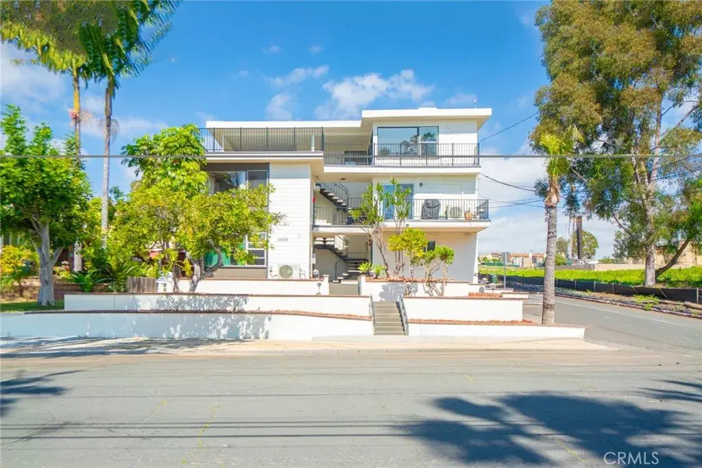 2699 E 20th, Signal Hill, CA 90755 - #1