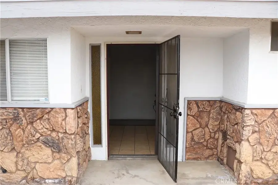 7864 Newhall Avenue, Hesperia, CA 92345 - Image #2