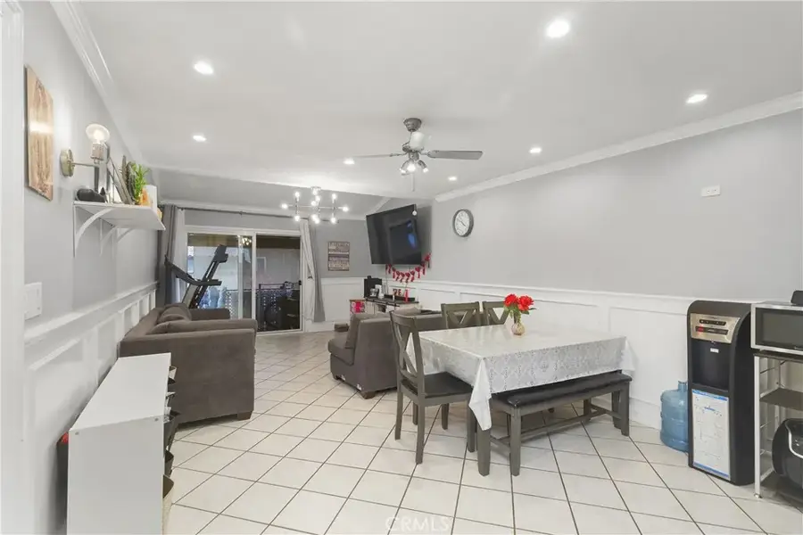 1000 W Macarthur Boulevard #18, Santa Ana, CA 92707 - Image #3