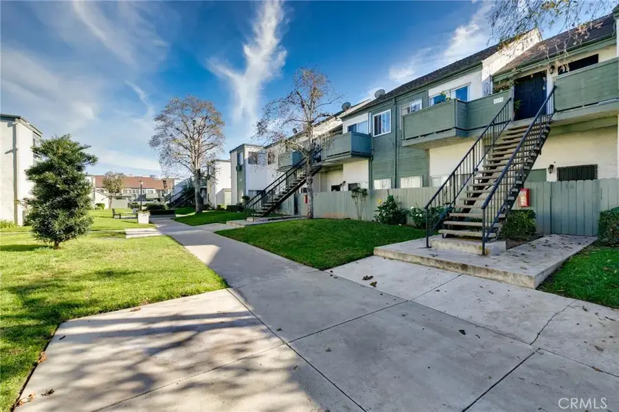 619 N Bristol #17, Santa Ana, CA 92703 - Image #2