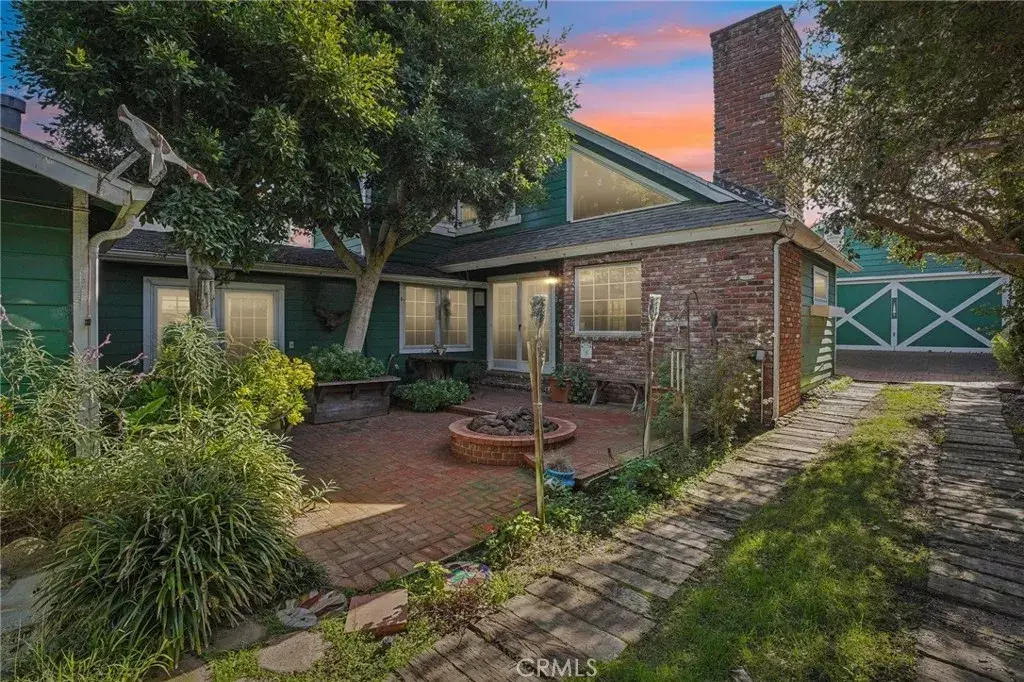 1652 Voorhees, Manhattan Beach, CA 90266 - #1