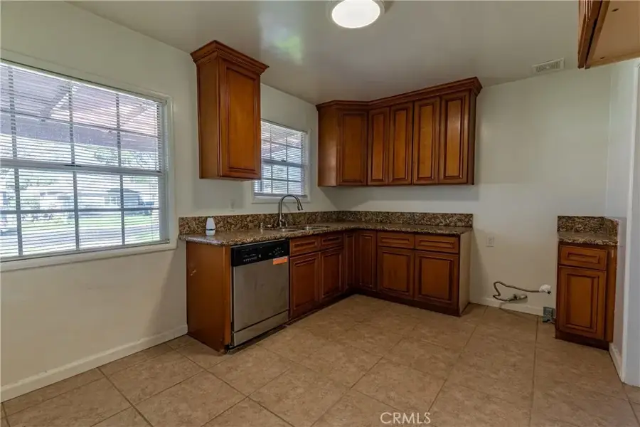 10428 Hopland St, Bellflower, CA 90706 - Image #3