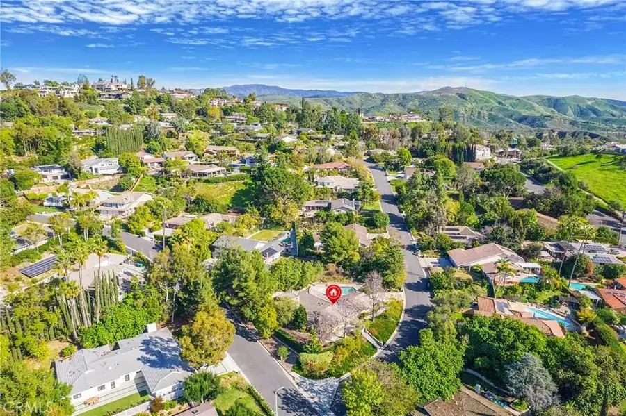 10471 Brightwood Drive, North Tustin, CA 92705 - Image #3