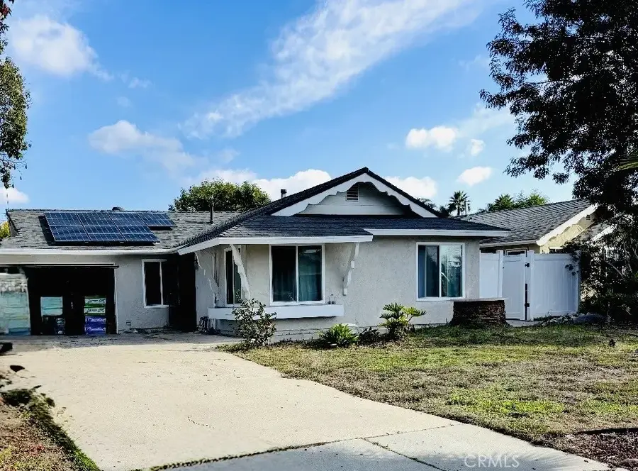 1183 Woodrail Dr, Vista, CA 92083 - #2