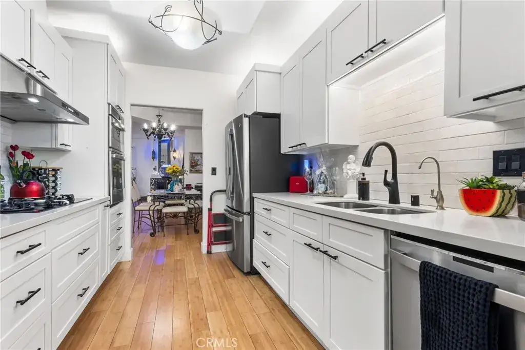 10626 Valley Spring #103, Toluca Lake, CA 91602 - #1