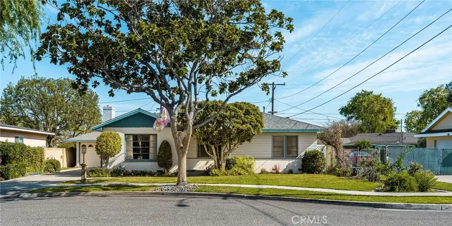 568 S Grove Avenue, Anaheim, CA 92805 - Image #2