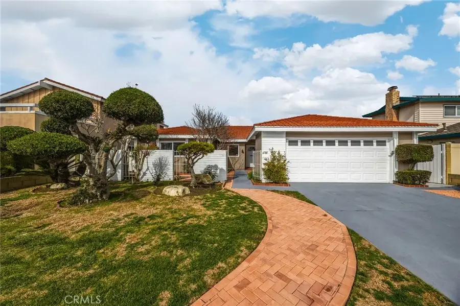 6781 Bridgewater, Huntington Beach, CA 92647 - #2