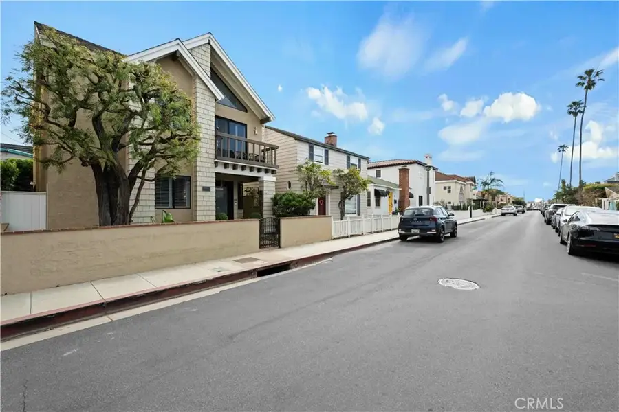 86 Via Di Roma Walk, Long Beach, CA 90803 - Image #2