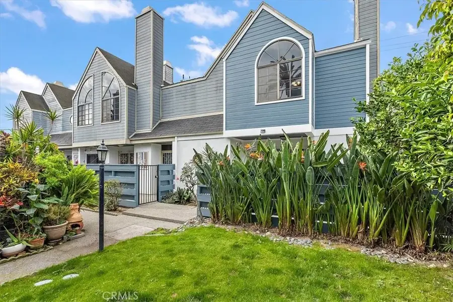 5921 Templeton Street #G, Huntington Park, CA 90255 - #3