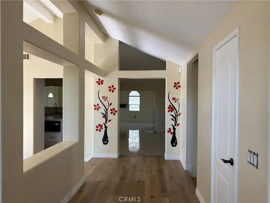 3834 N Silver Tree Court, Rialto, CA 92377 - #3