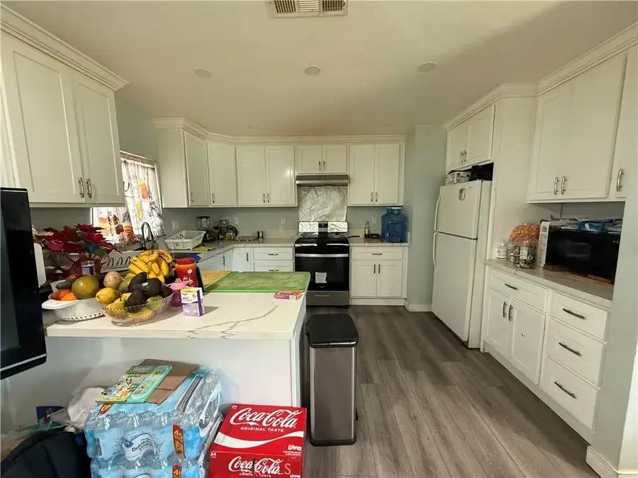 221 S Howard Street, Corona, CA 92879 - Image #3