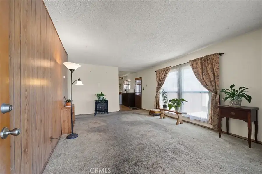 2553 W West Glenoaks Avenue, Anaheim, CA 92801 - #2