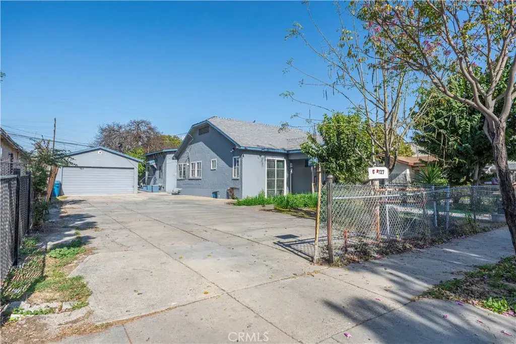 3725 E 57th, Maywood, CA 90270 - #1